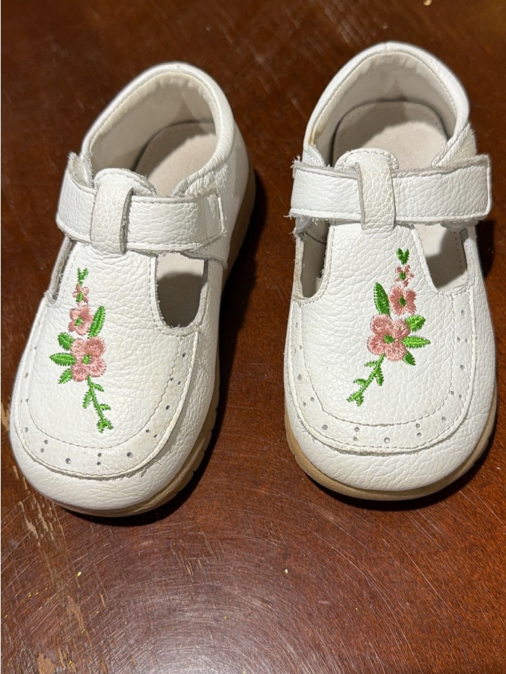 White Floral Embroidered Kids Mary Jane Shoes